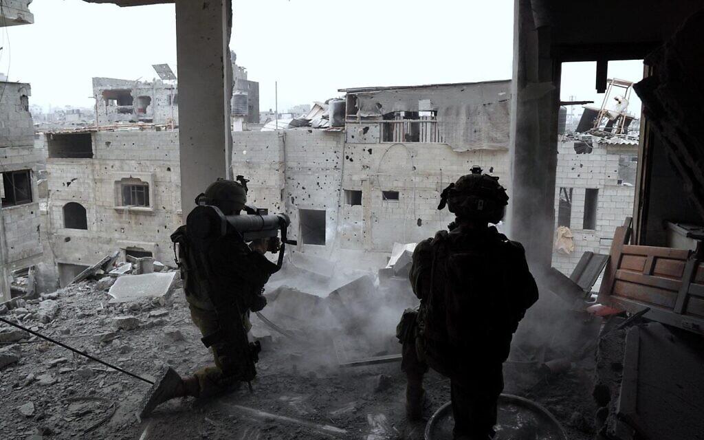 IDF troops with rocket